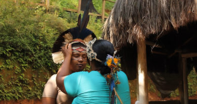 Ciclo de Cultura Tradicional realiza sessão de estreias de documentários de indígenas, quilombolas e caiçaras