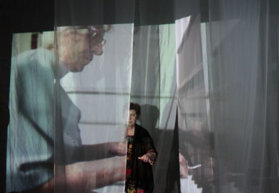 Primeiro longa de Ursula Rösele, “Abre Alas”, estreia nos cinemas