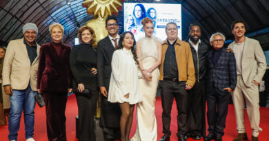 “Antártida”, superprodução dos Estúdios Globo, teve recepção glacial em Gramado, apesar do elenco estelar e show tecnológico “Antártida”, superprodução dos Estúdios Globo, teve recepção glacial em Gramado, apesar do elenco estelar e show tecnológico
