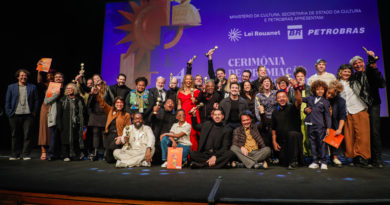 Gramado festeja o cinema de artistas negros e divide seus principais troféus Kikito entre “Nosso Segredo” e ”Feito Pipa” Gramado festeja o cinema de artistas negros e divide seus principais troféus Kikito entre “Nosso Segredo” e ”Feito Pipa”