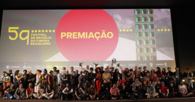 Brasília premia “Se Eu Fosse Vivo… Vivia”, “Cana” e “Onde Moram os Irmãos”, em longa noite de troféus pulverizados Brasília premia “Se Eu Fosse Vivo… Vivia”, “Cana” e “Onde Moram os Irmãos”, em longa noite de troféus pulverizados