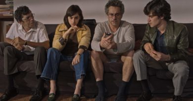 ”Sem Pai Nem Mãe”, de André Klotzel, narra história embalada por sucessos de Tom Jobim, Chico Buarque, Gilberto Gil e Vandré